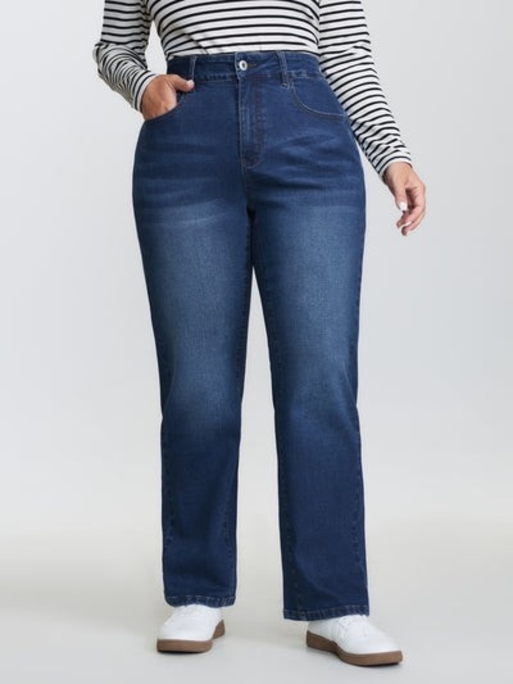 BloomChic Straight-Leg High-Rise Jeans in Dark Blue